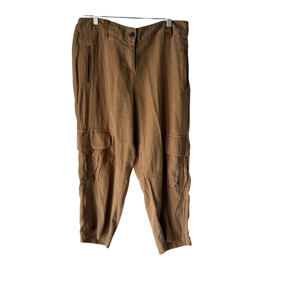 J Jill Pants - J Jill Women's 12P Petite Cargo Capri Pants Button Lagen Artsy‎ Light Miniamlist